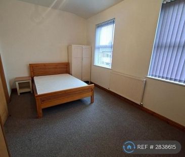 2 bedroom maisonette to rent - Photo 2