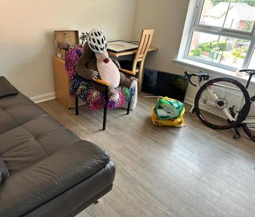 2 bedroom flat to rent - Photo 3