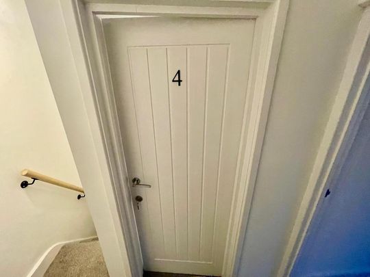 4 bedroom house of multiple occupation to rent - Photo 1