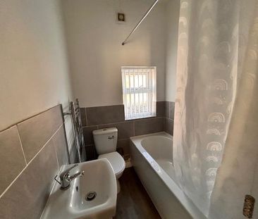 2 bedroom terraced house to rent - Photo 6