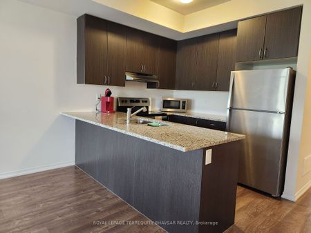 For Lease - 229 Danzatore Path, Oshawa, Ontario - Photo 4