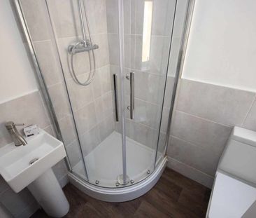 Strawberry Hill - Photo 5