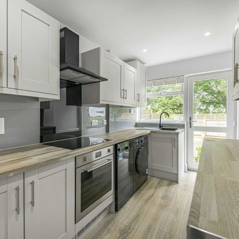 Broxholm Road, SE27 0NA, London - Photo 1