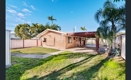 33 Ceduna Street, Loganholme QLD 4129 - House For Rent | Domain - Photo 2