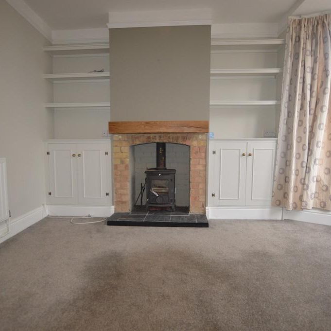 2 bedroom terraced house to rent - Photo 1