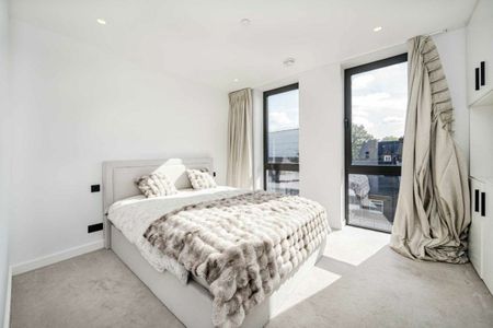 Harrow Road, London, NW10 - Photo 4