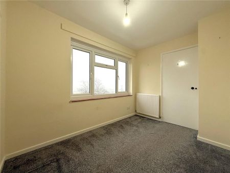 3 bedroom detached house to rent - Photo 3