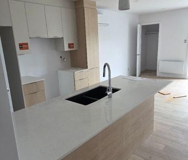 ✨ Logements neufs 5 ½ haut de gamme à louer à partir de 1595$ ✨ **P... - Photo 3