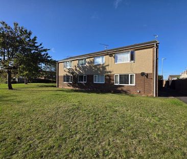2 bedroom ground floor flat to rent - Photo 3
