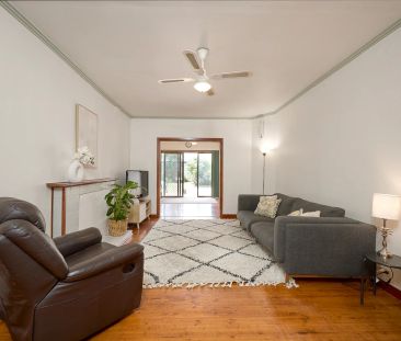 Fresh Bright and Modern - Photo 1