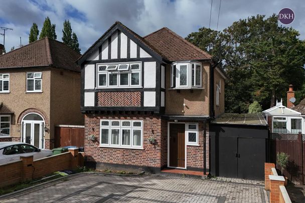 Strangeways, Watford, Hertfordshire, WD17 - Photo 1