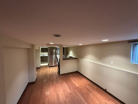 For Lease - 44 HILLSIDE Avenue Unit# Basement, Toronto, Ontario - Photo 5
