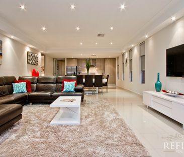 Impressive Family Home - Photo 2