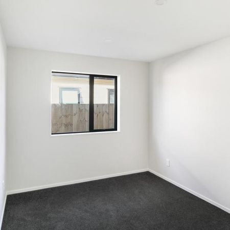 Three bedroom beauty! - Photo 2