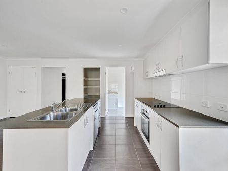 24 Coolah Street - Photo 3