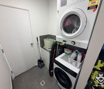 TWO Exclusive-use rooms - Modern Fully Furnished Shared Home in Gre... - Photo 5