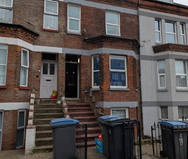 Salisbury Road, Dover, CT16 1EU, Kent - Photo 4