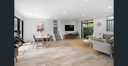 Fabulous Family Home - Photo 2