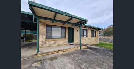 Close to Town - Photo 3