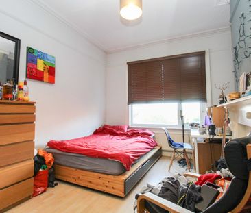 6 bedroom house to rent - Photo 2