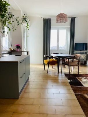 Via Camillo Benso Cavour, Corsico, Lombardy 20094 - Foto 1