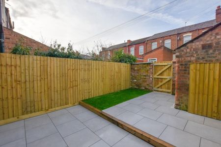 3 bed House - Terraced for Rent - Photo 3