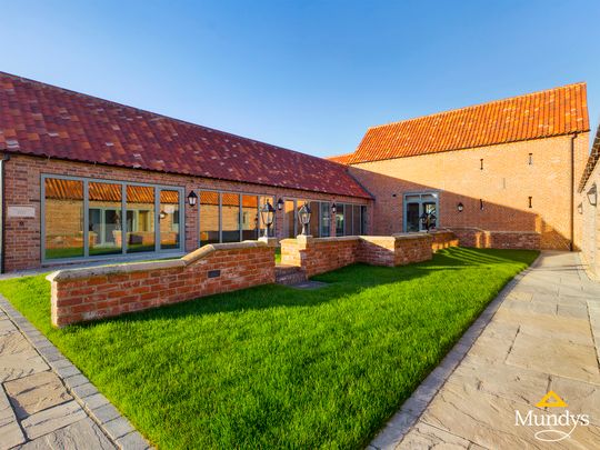 2 bedroom Barn Conversion to let - Photo 1