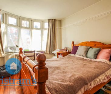 4 bed Semi-Detached House for Rent - Photo 3