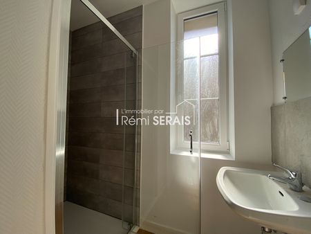 Location Appartement 2 pièces 42m² - Photo 2