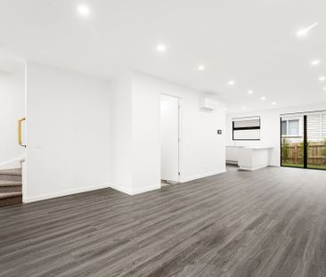 Beautiful Style, Convenience, and Privacy - Photo 3