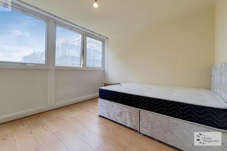 3 bedroom flat to rent - Photo 3