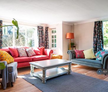 3 bedroom semi-detached house to rent - Photo 2