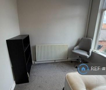 4 bedroom terraced house to rent - Photo 5