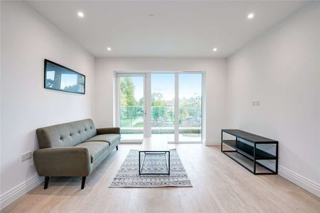 A stunning apartment in the iconic Filmworks development. - Photo 3