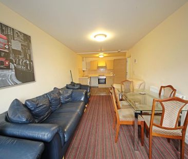 5 bedroom maisonette to rent - Photo 1