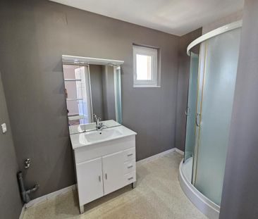 Location Appartement 3 pièces 67m² LE CREUSOT 71200 - Photo 5