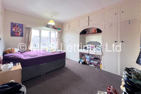 5 Bedroom Mid Terraced House for rent in Mayville Avenue - Photo 3