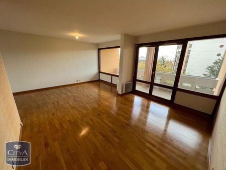 Location Appartement 4 pièces 93m² VILLEURBANNE 69100 - Photo 2