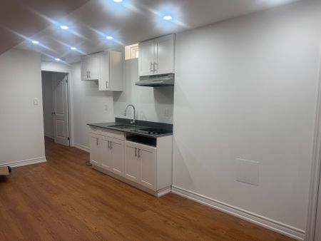 For Lease - 7 Glacier Crescent Unit# Bsmt, Toronto, Ontario - Photo 4