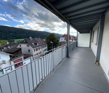Appartement de 2 pièces avec grand balcon et ascenseur! - Foto 1