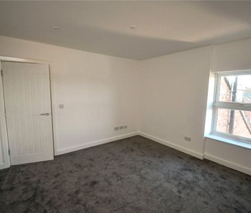 Wallasey Village, CH45 3LF - Photo 3