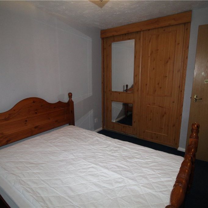 Rosamund Close, South Croydon, Surrey, CR2 7EW - Photo 1