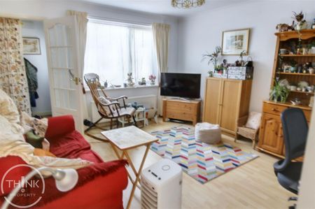 2 Bedroom House to let - Photo 2