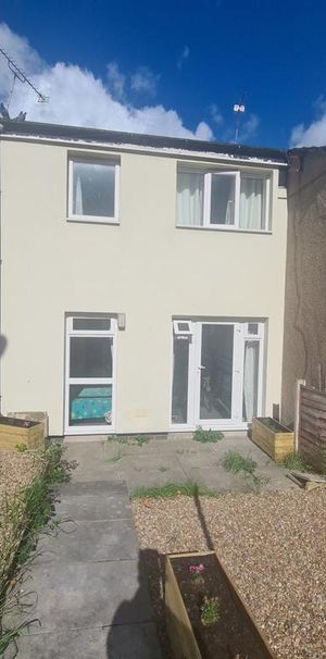 4 bedroom house to rent - Photo 2