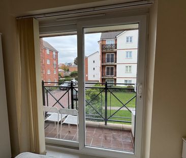 2 Bed Flat, Poppleton Close, CV1 - Photo 4