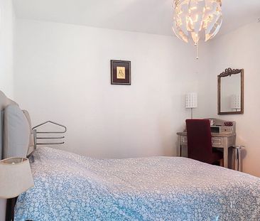 Charming 3.5 room apartment on the ground floor - Photo 3