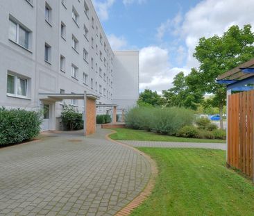 3-Raum-Wohnung zum Selbstgestalten! - Foto 1