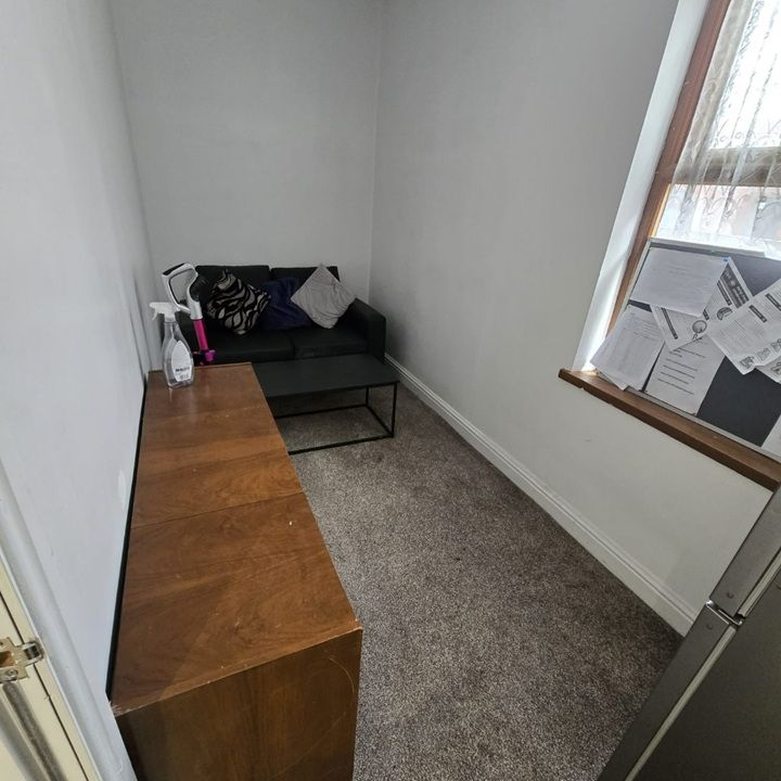 Room in a Shared House, Sladefield Road, B8 - Photo 1