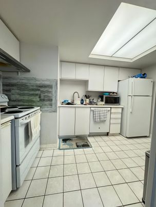 For Lease - 4460 Tucana Court Unit# 1807 (2ND BEDROOM), Mississauga, Ontario - Photo 1