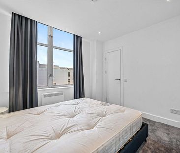 West Smithfield, London, EC1A 9HZ - Photo 2